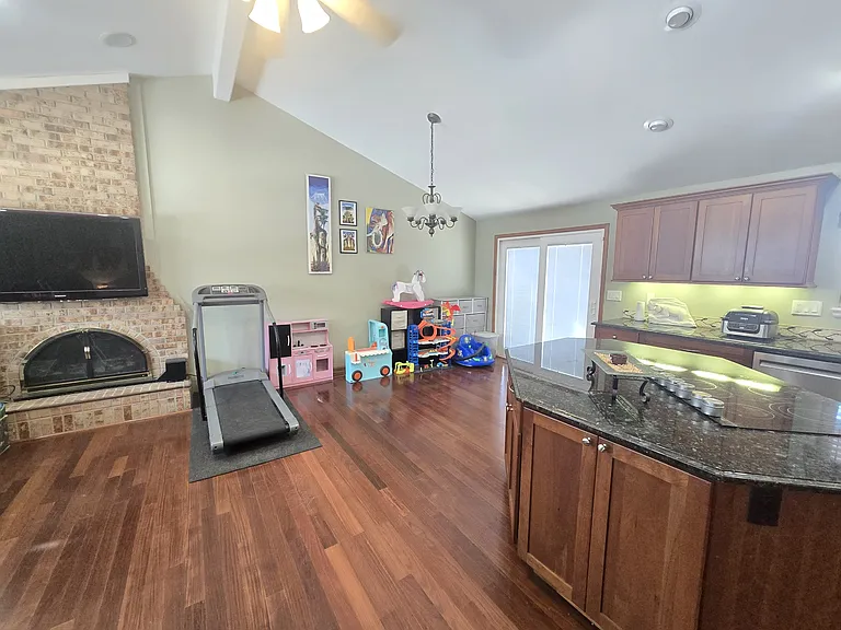5620 Del Paz Dr — Photo 2