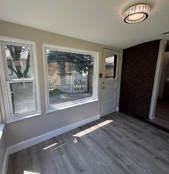 1511 S 61st Ave — Photo 7