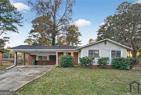 996 Forest Valley Dr SE — Photo 1
