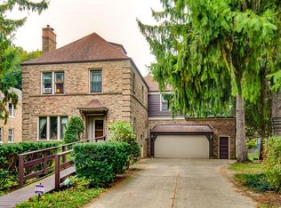 1338 Chestnut St, Waukegan, IL 60085