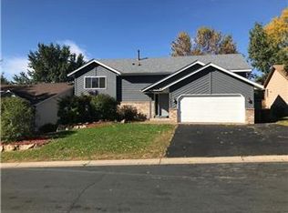 1420 Shore Ln NE, Prior Lake, MN 55372