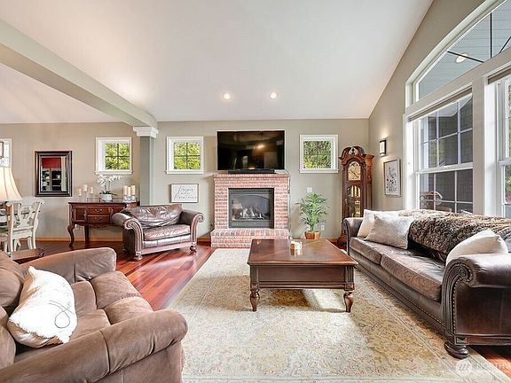 4th image of 50 Rainier Lane