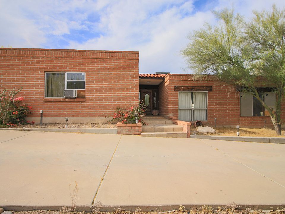 1st image of 2040 W Saddle Hills Dr