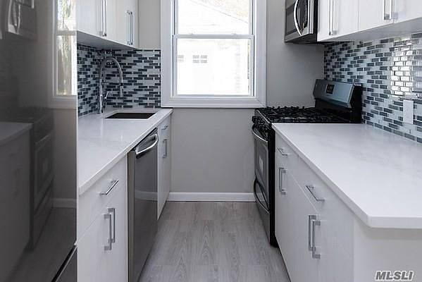 1st image of 11 Dougherty St