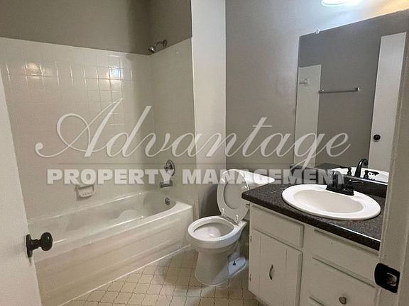 4th image of 6756 Starkenburg Ln