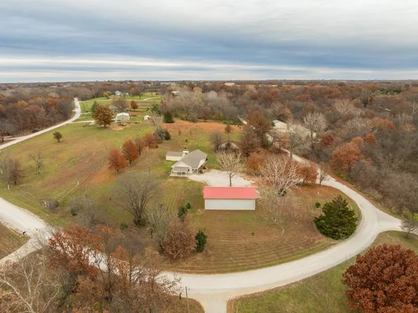 6326 SE Vollmer Dr, Lathrop, MO 64465