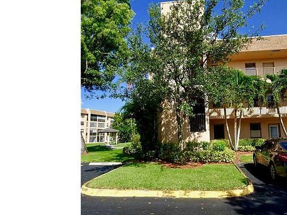 4th image of 10402 Sunrise Lakes Blvd APT 101