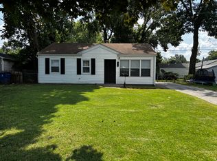 4332 Ashby Rd, Saint Ann, MO 63074