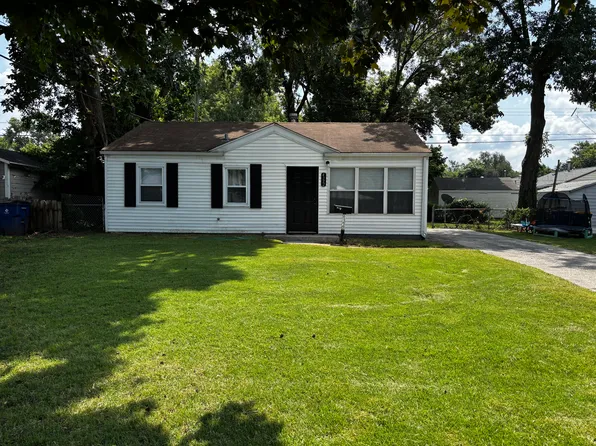 4332 Ashby Rd, Saint Ann, MO 63074