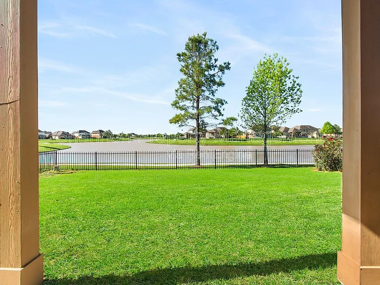 9430 Harmony Lake Ln — Photo 26