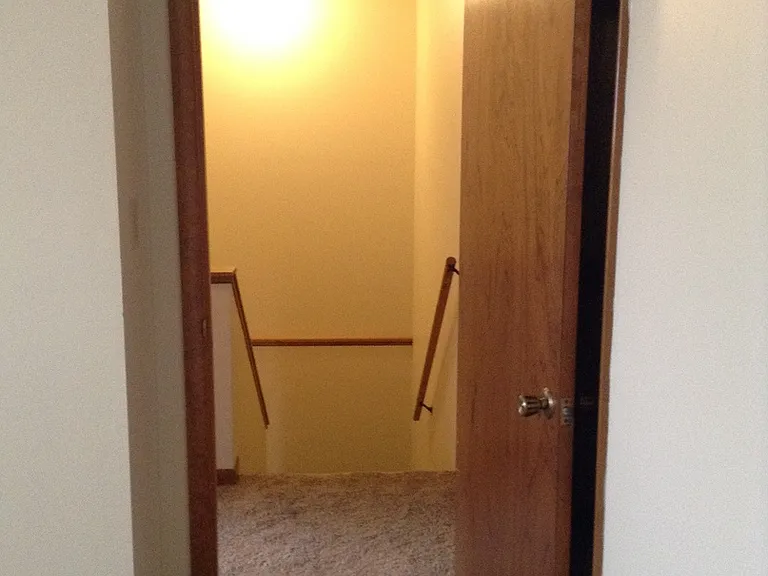 717 Ridgewood Dr — Photo 20