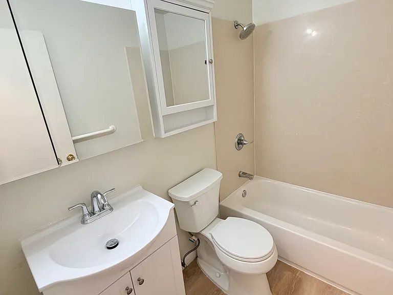 222 N Willard St #1 — Photo 6