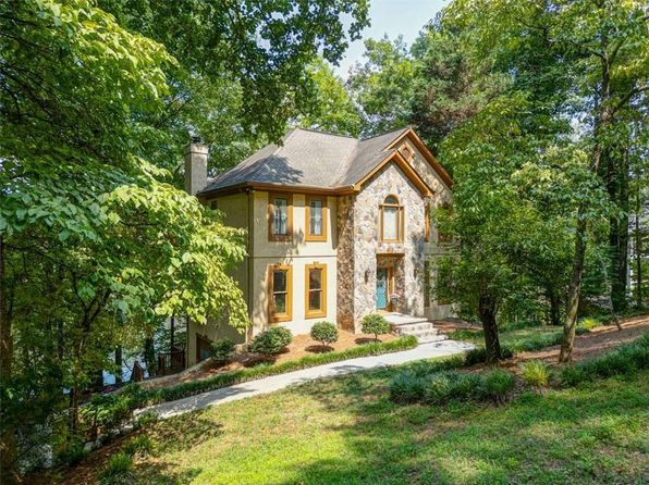 18 Commerce Row, Cartersville, GA 30121