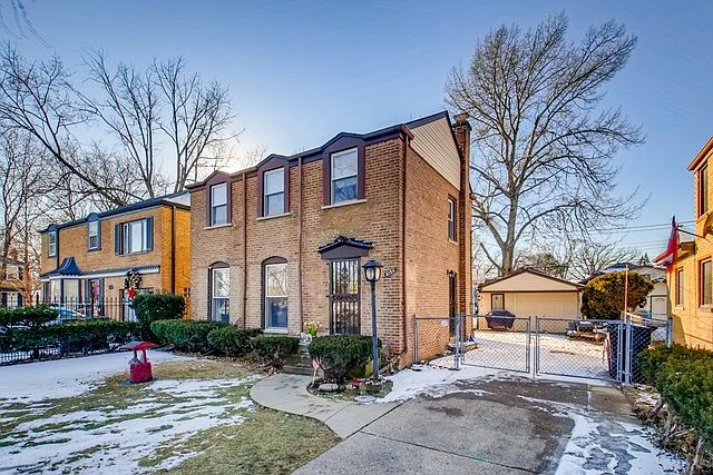 1st image of 4104 N Pioneer Ave
