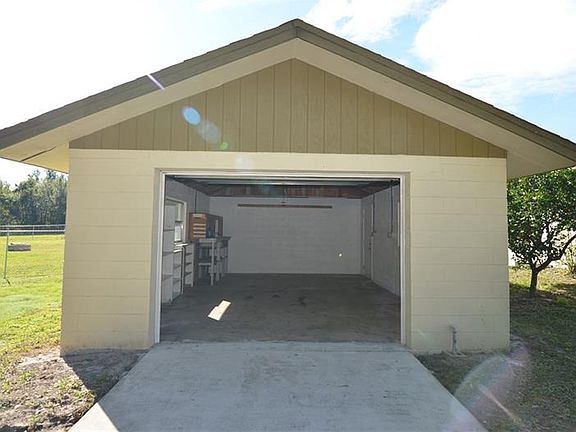 4th image of 1809 Grayson Dr