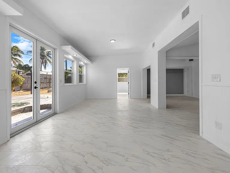 2230 Sunset Ave — Photo 17