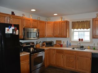 46 Thoroughbred Dr #1, Saratoga Springs, NY 12866