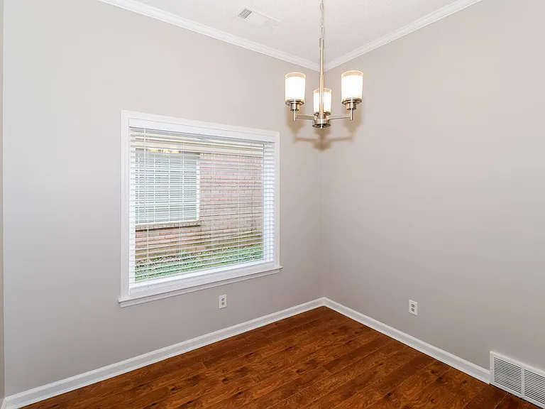 2268 Lake Hill Ct — Photo 5