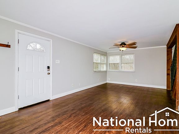 3rd image of 618 Avon Pl