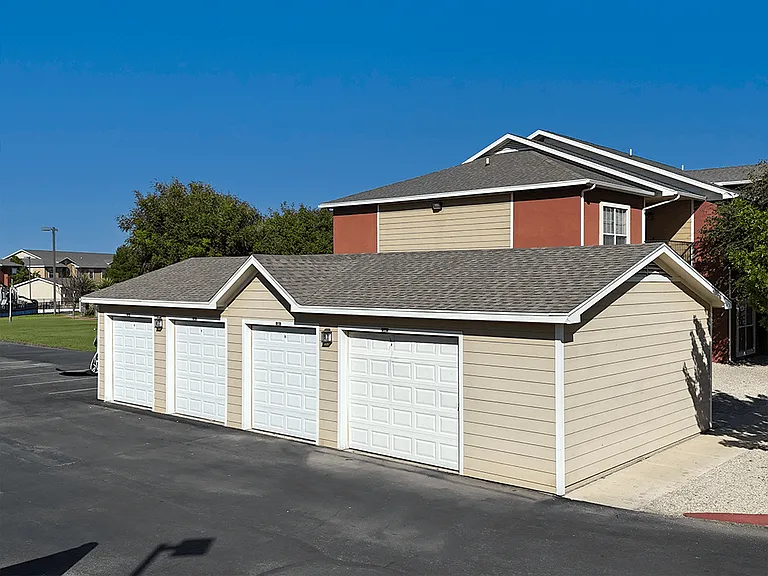 We Have Garages!