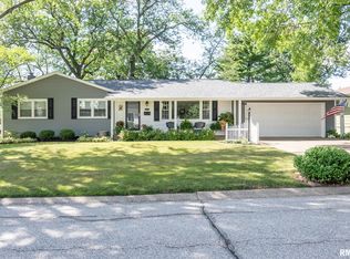 2612 Harmony Dr, Bettendorf, IA
