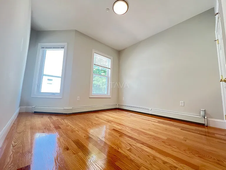 48 Waterhouse St #2 — Photo 5