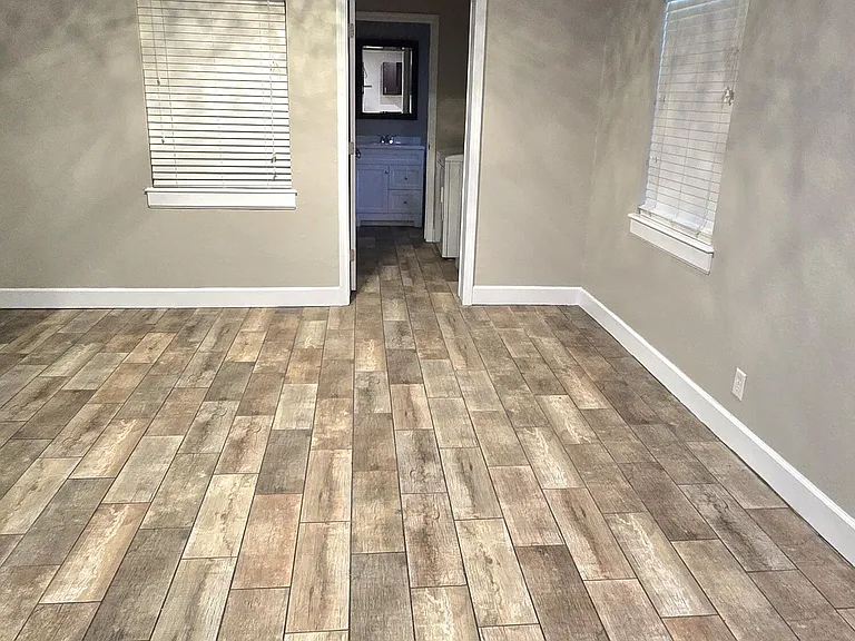 615 Luna Ct — Photo 18