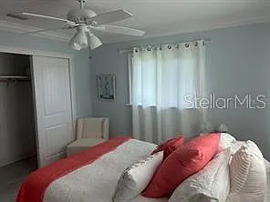 196 Overbrook Dr E — Photo 9