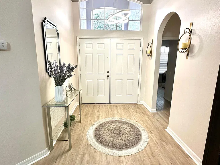 1363 Glenwick Dr — Photo 4