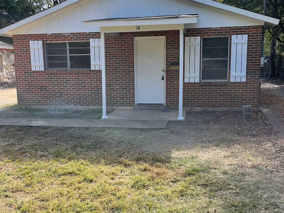 14 Pine St