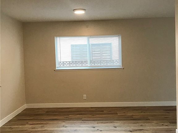 5th image of 6067 San Remo Way