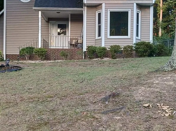 825 Raleigh Ct, Gastonia, NC 28054
