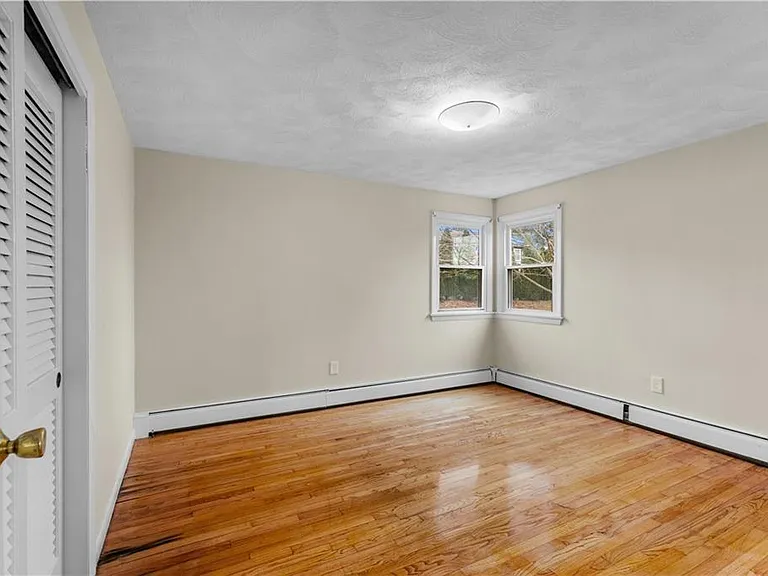 106 Norseman Dr — Photo 12