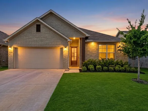 2616 Donella Dr, Denton, TX 76207