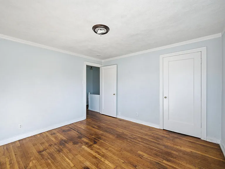 305 W Morton St #307 — Photo 4