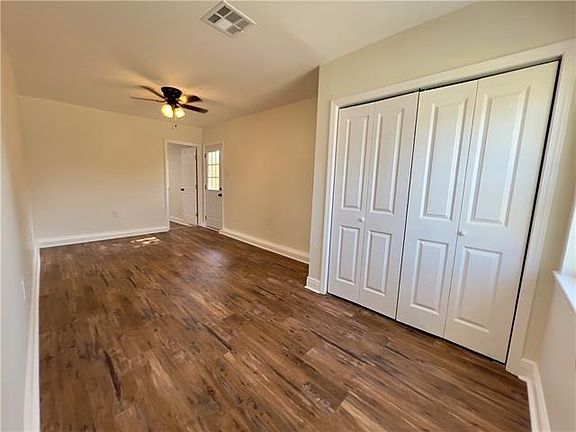 5th image of 637 Spartan Ln