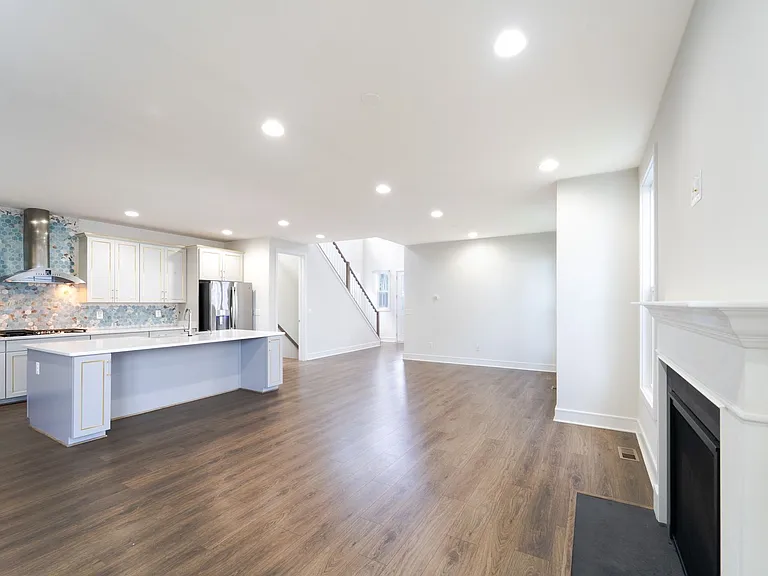 41935 Spring Air Dr — Photo 23