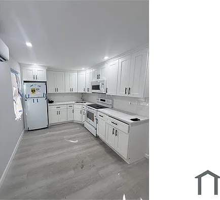 27 Targee St #1