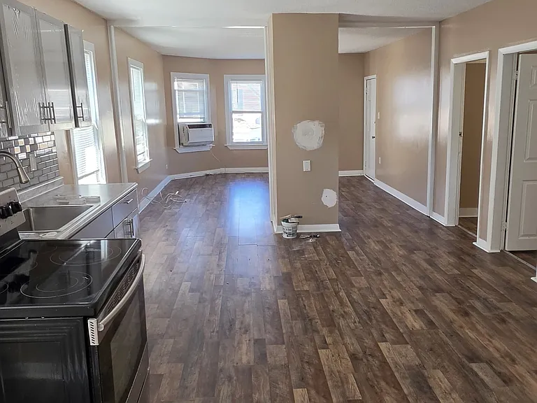 18 Bullard St #3 — Photo 10