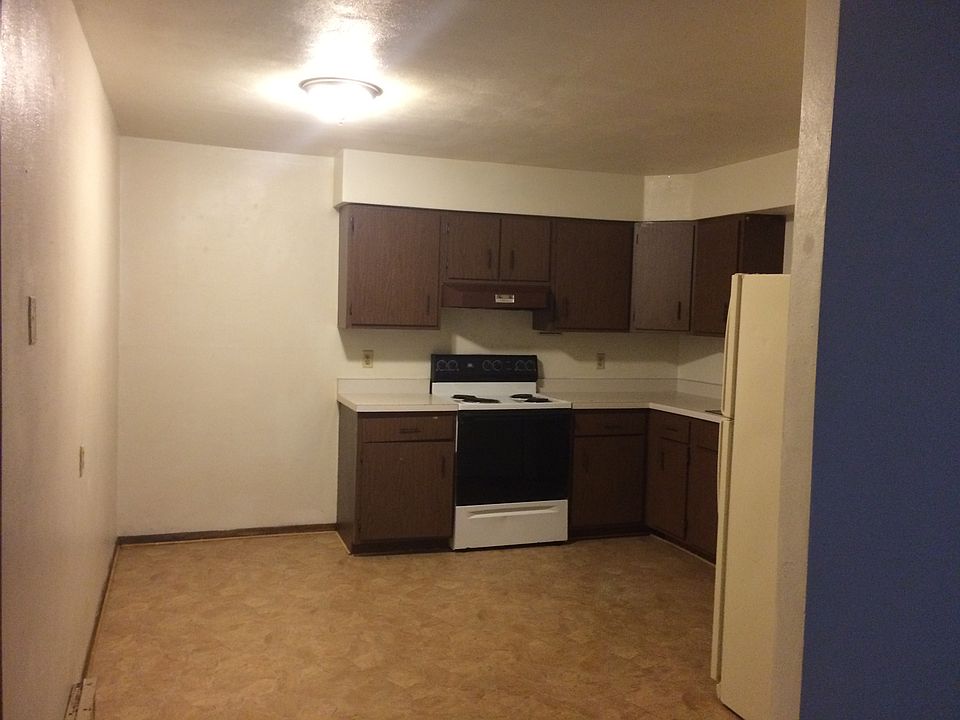 1st image of 4604 Governors Dr APT 6