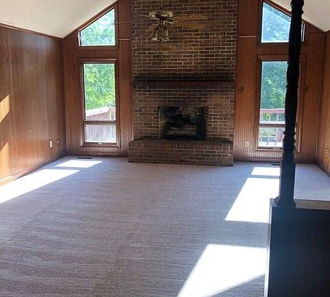 5th image of 106 Larkspur Ln