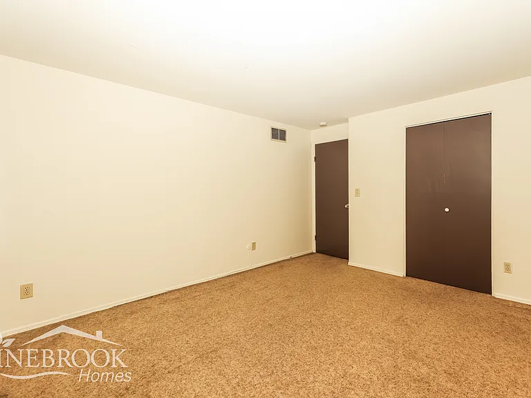 7673 Mount Hood Dr — Photo 12
