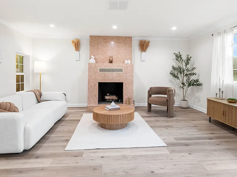 10554 Plainview Ave — Photo 13