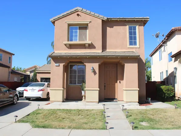 3690 Segovia Dr, Perris, CA 92571