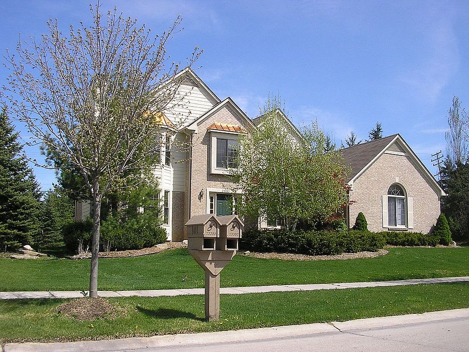 23382 Mystic Forest Dr, Novi, MI 48375 Zillow