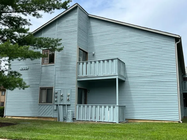 1902 Woodhollow Dr, Marlton, NJ 08053