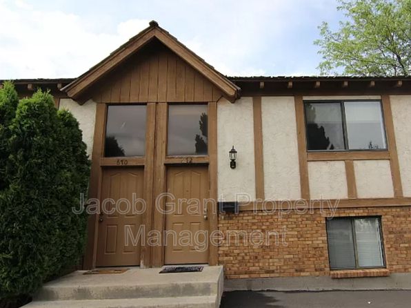 612 John Adams Ct
