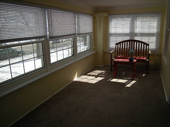 2nd image of 1107 S Lombard Ave