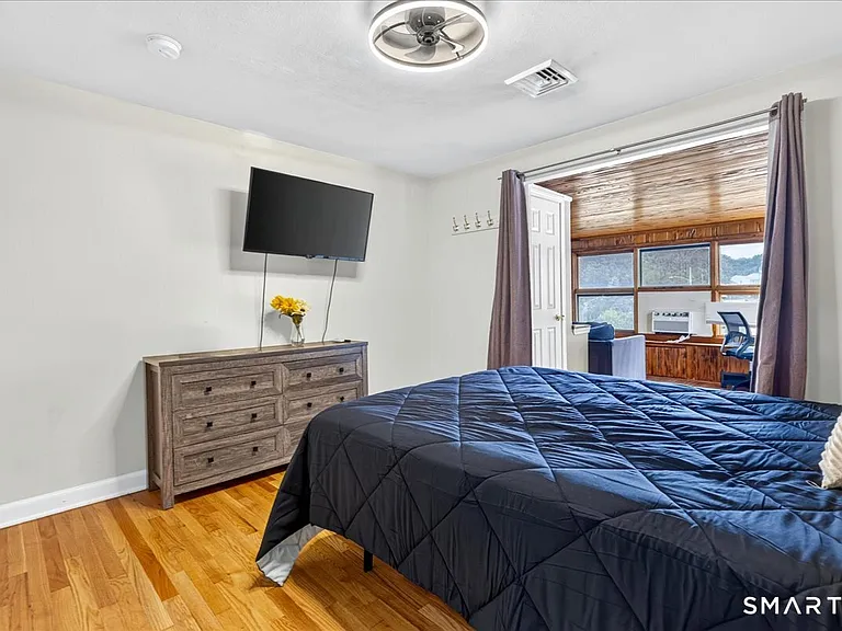 440 Evergreen Ave — Photo 19