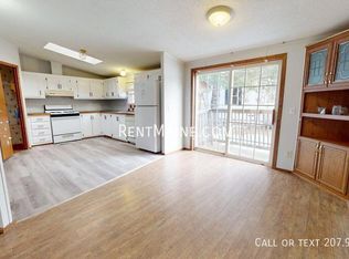 19 Pond View Rd, Winthrop, ME 04364